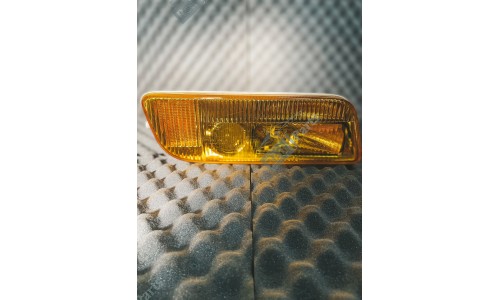 Phare avant droit spoiler jaune (France) Ferrari 512 TR (152657/U) (Occasion)