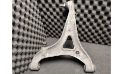 Triangle/Bras de Suspension Arrière Droit Inférieur Maserati 4200 (M-198503/U) (Pièce Occasion)