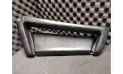 Covered R.H. armrest 