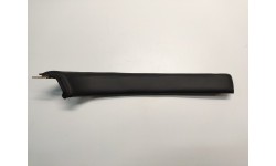 Garniture / Moulure Supérieur Arrière Gauche Cuir et Surpiqures Noirs Ferrari 456 (64064400/U) (Pièce Occasion)