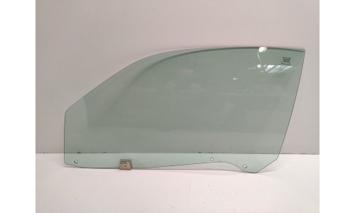 Vitre de Porte Gauche Maserati 3200/4200  (M-387700305/U) (Pièce Occasion)